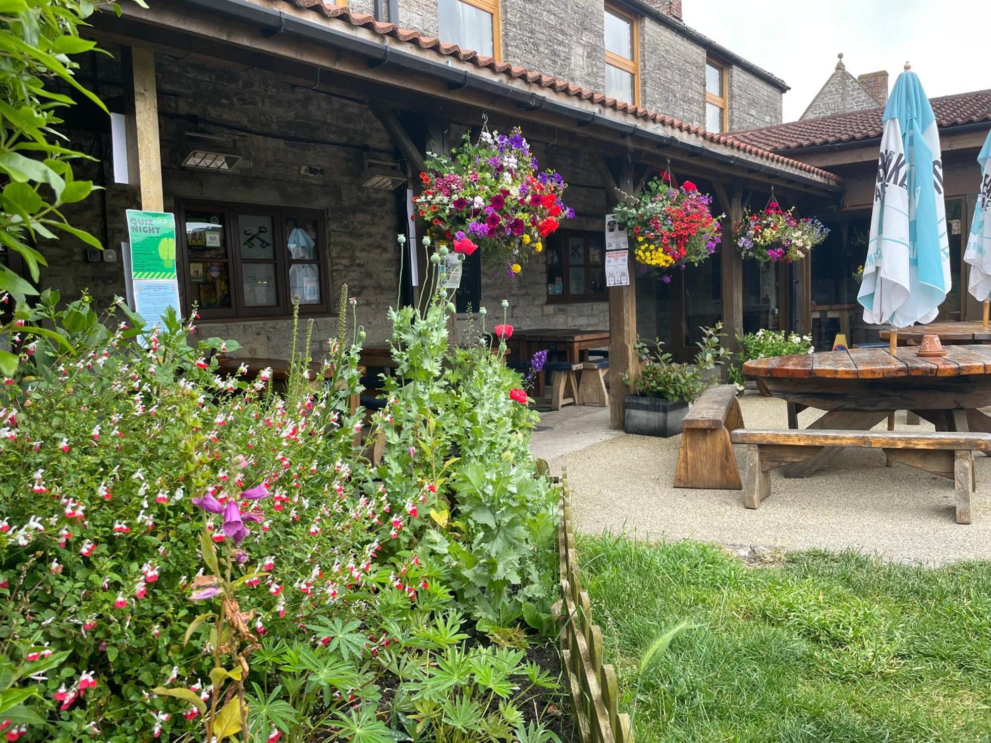 Cross Keys Inn Lydford-on-Fosse Eksteriør billede