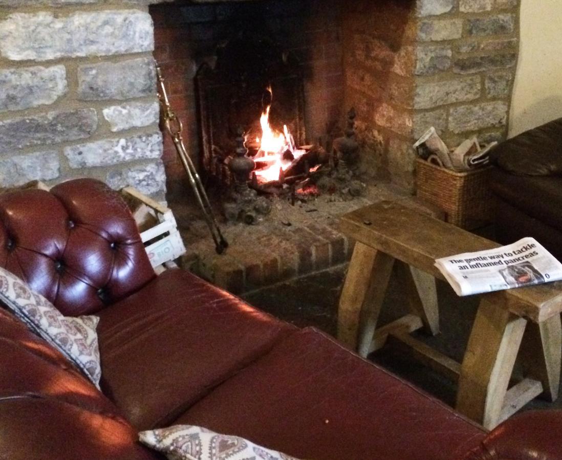Cross Keys Inn Lydford-on-Fosse Eksteriør billede